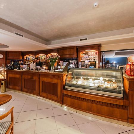 Hotel La Serena Бібіоне Екстер'єр фото