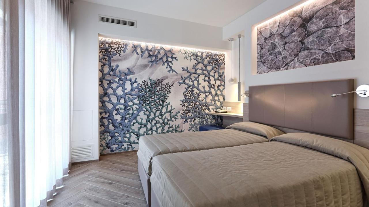 Hotel La Serena Бібіоне Екстер'єр фото