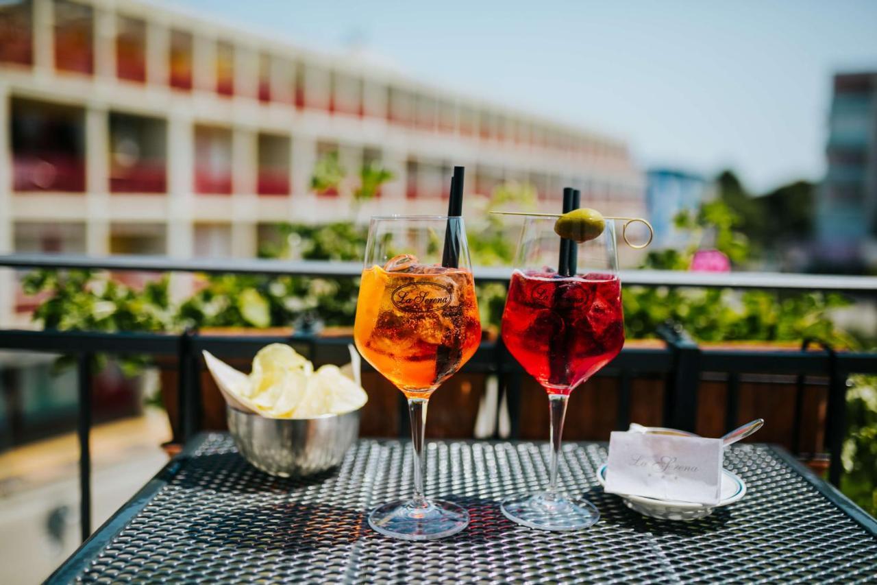 Hotel La Serena Бібіоне Екстер'єр фото